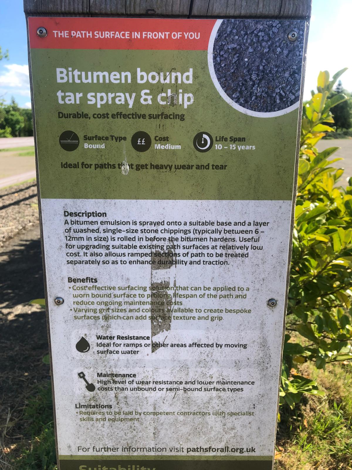 Tar spray and chip path surfacing information